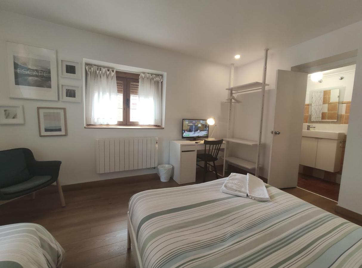 El Portazgo Restaurante Hostal La Cistérniga Dış mekan fotoğraf